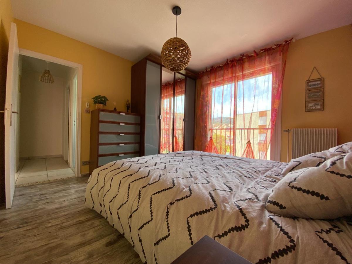 Decouvrez Le Charme Au Coeur De Gap Apartment Ngoại thất bức ảnh