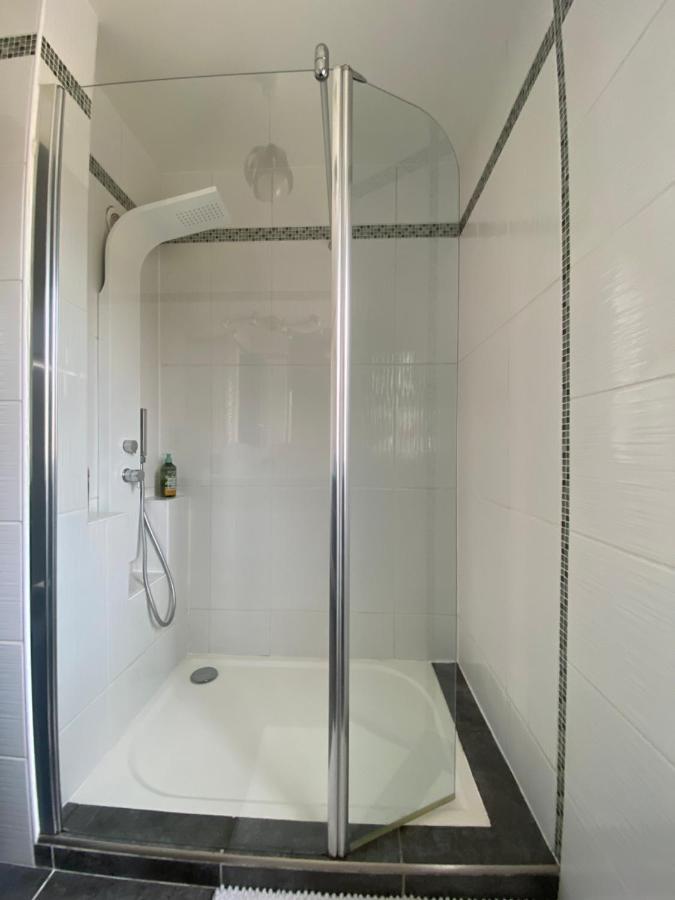 Decouvrez Le Charme Au Coeur De Gap Apartment Ngoại thất bức ảnh
