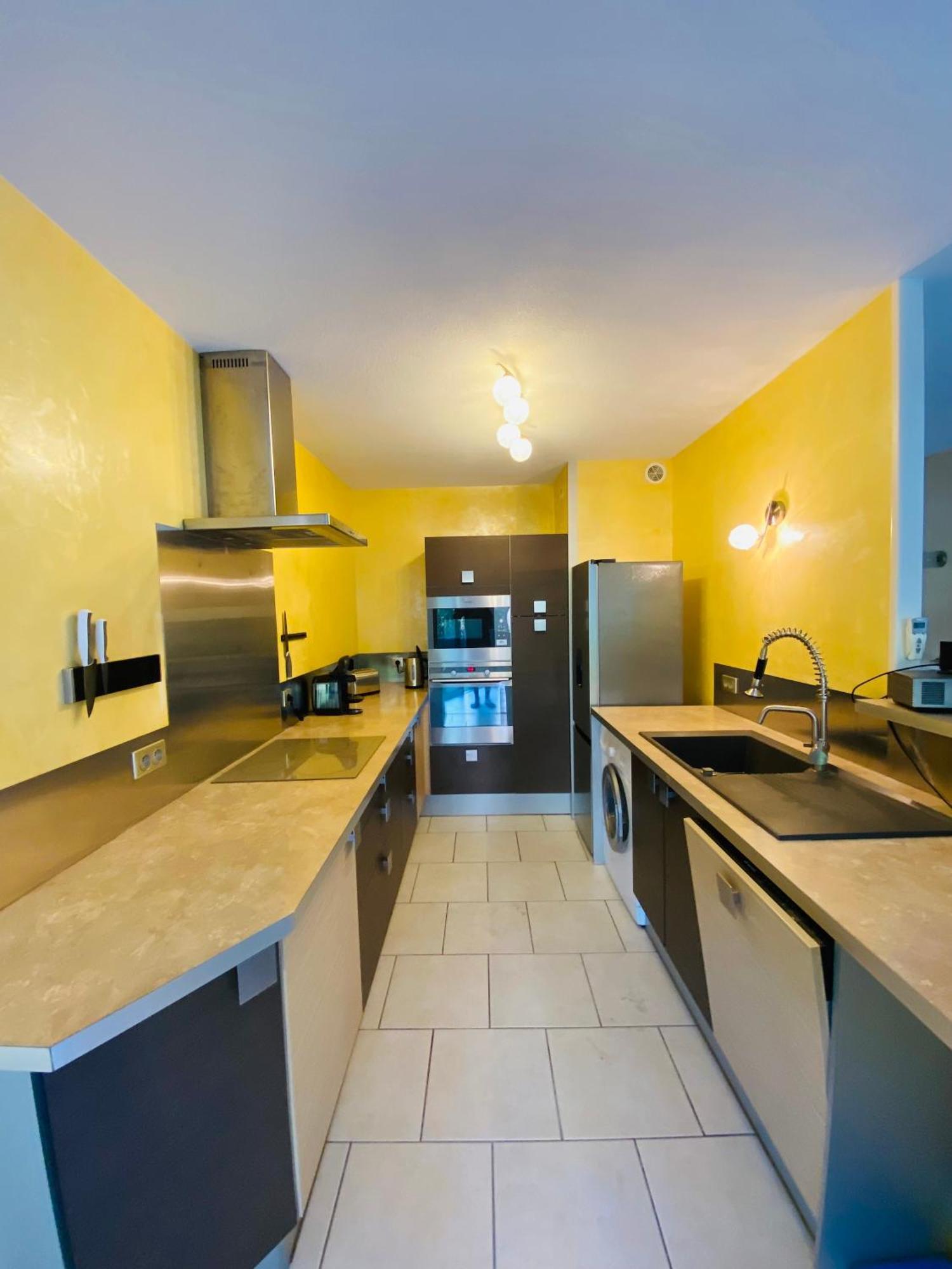 Decouvrez Le Charme Au Coeur De Gap Apartment Ngoại thất bức ảnh