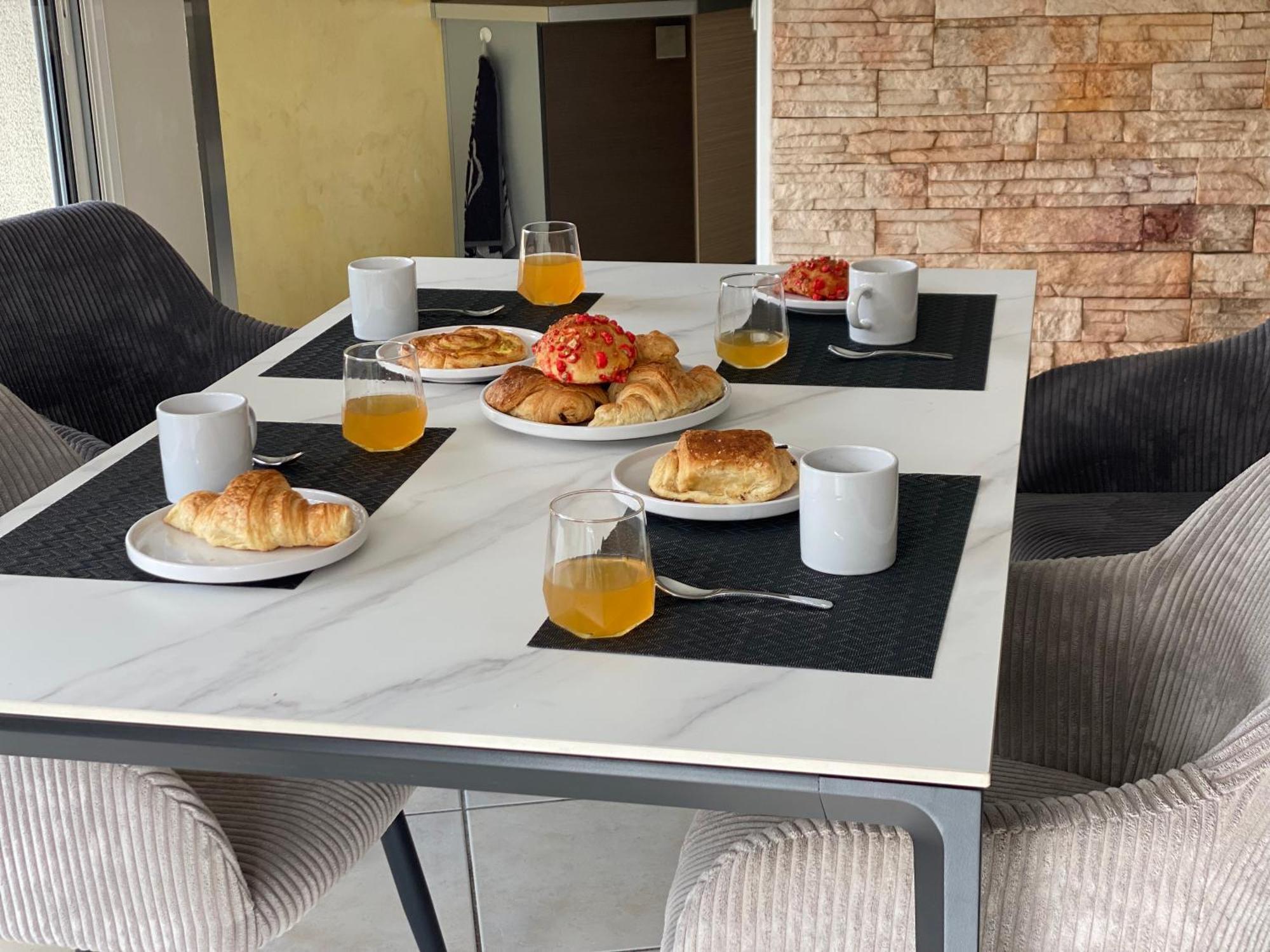Decouvrez Le Charme Au Coeur De Gap Apartment Ngoại thất bức ảnh